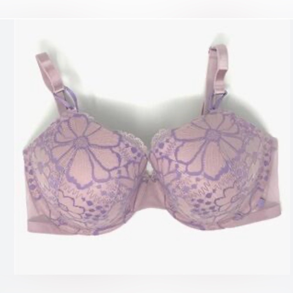 EUC- Victorias Secret Lined Demi Lace Overlay Convertible Strap Bra